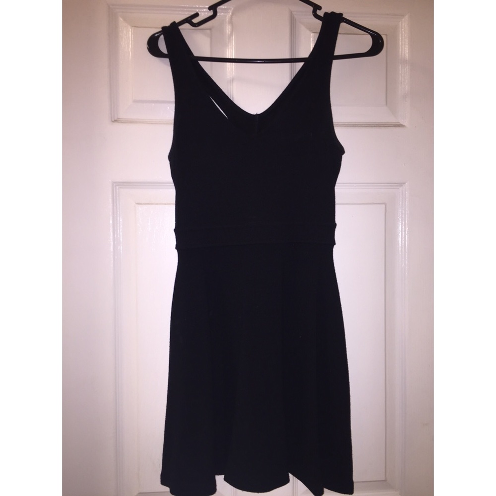 👗 Black dress